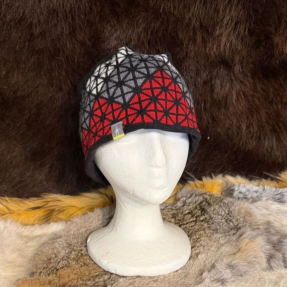 Smartwool Red and Black Knit beanie 1SFM (3750)